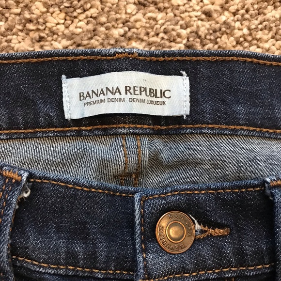 Banana Republic Straight Leg Jeans (Size 28P) - Picture 8 of 16